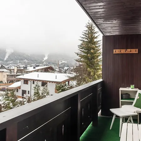 Alpenglueck 10 アパート